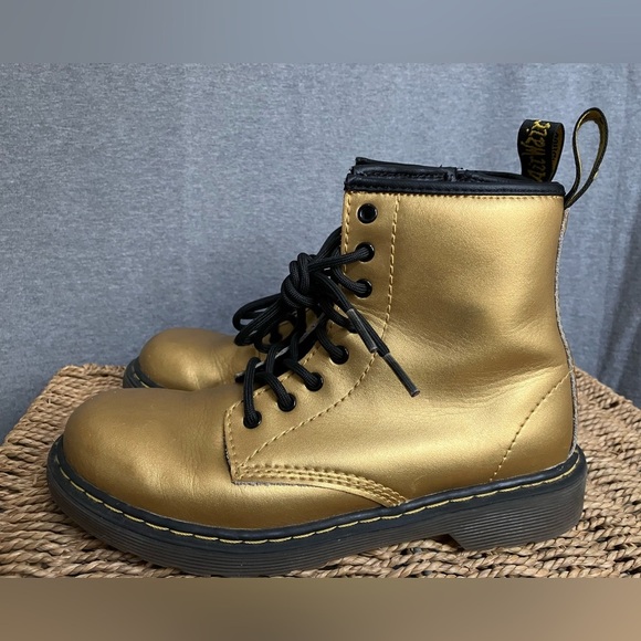 Shiny Gold Dr Martens in great condition - Youth Size 3 - lace & zip up - Picture 3 of 13